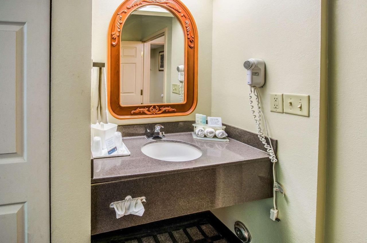 Georgetown Savannah Gateway Hotel & Suites מראה חיצוני תמונה