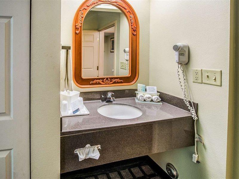 Georgetown Savannah Gateway Hotel & Suites מראה חיצוני תמונה