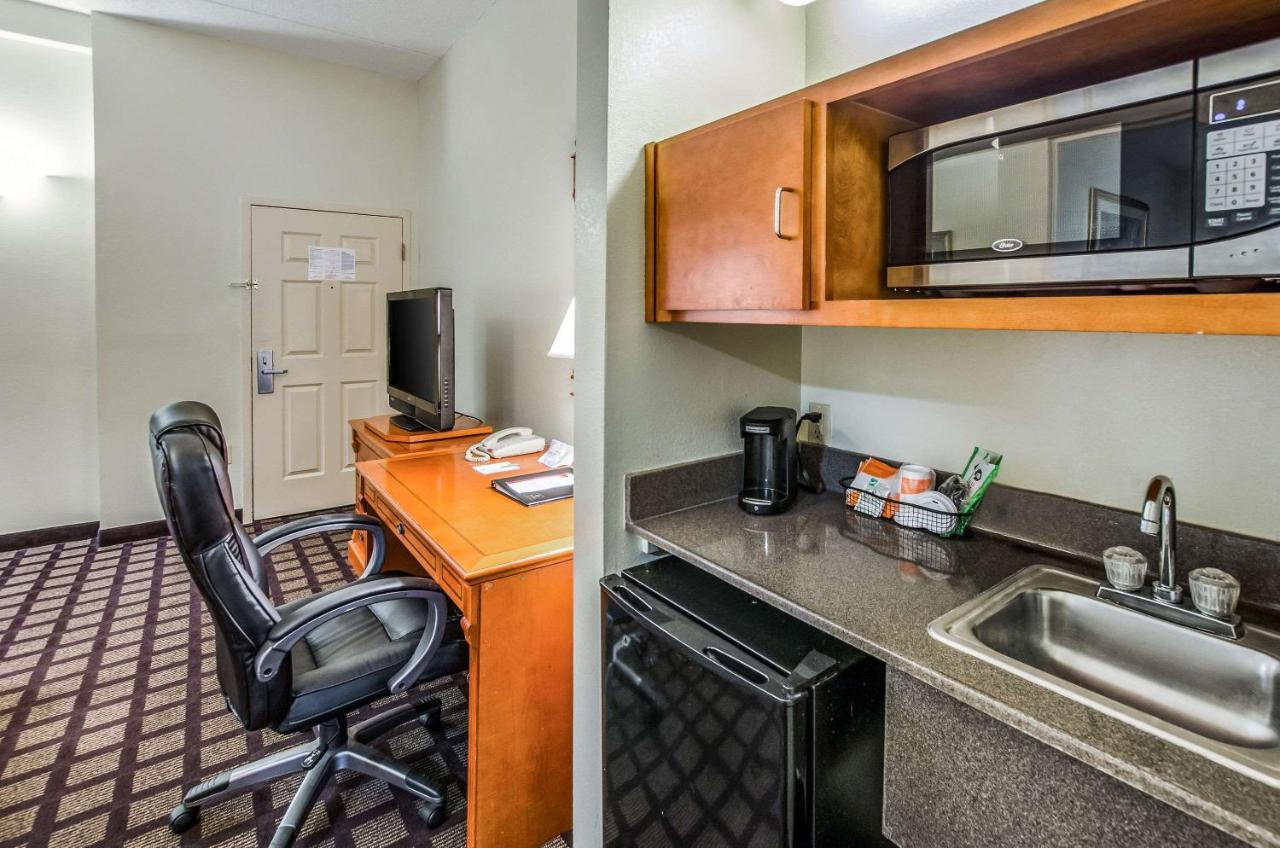 Georgetown Savannah Gateway Hotel & Suites מראה חיצוני תמונה