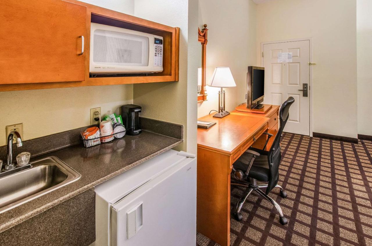 Georgetown Savannah Gateway Hotel & Suites מראה חיצוני תמונה