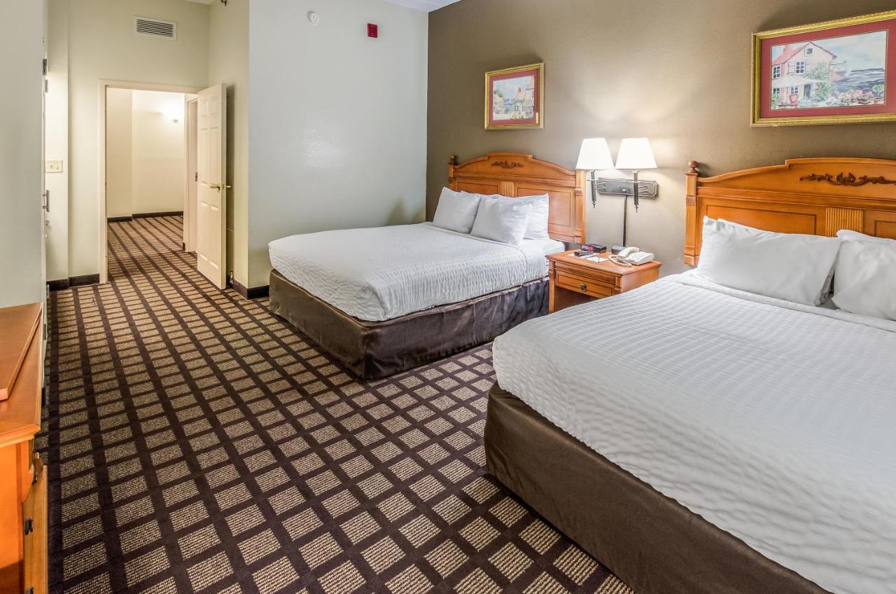 Georgetown Savannah Gateway Hotel & Suites מראה חיצוני תמונה